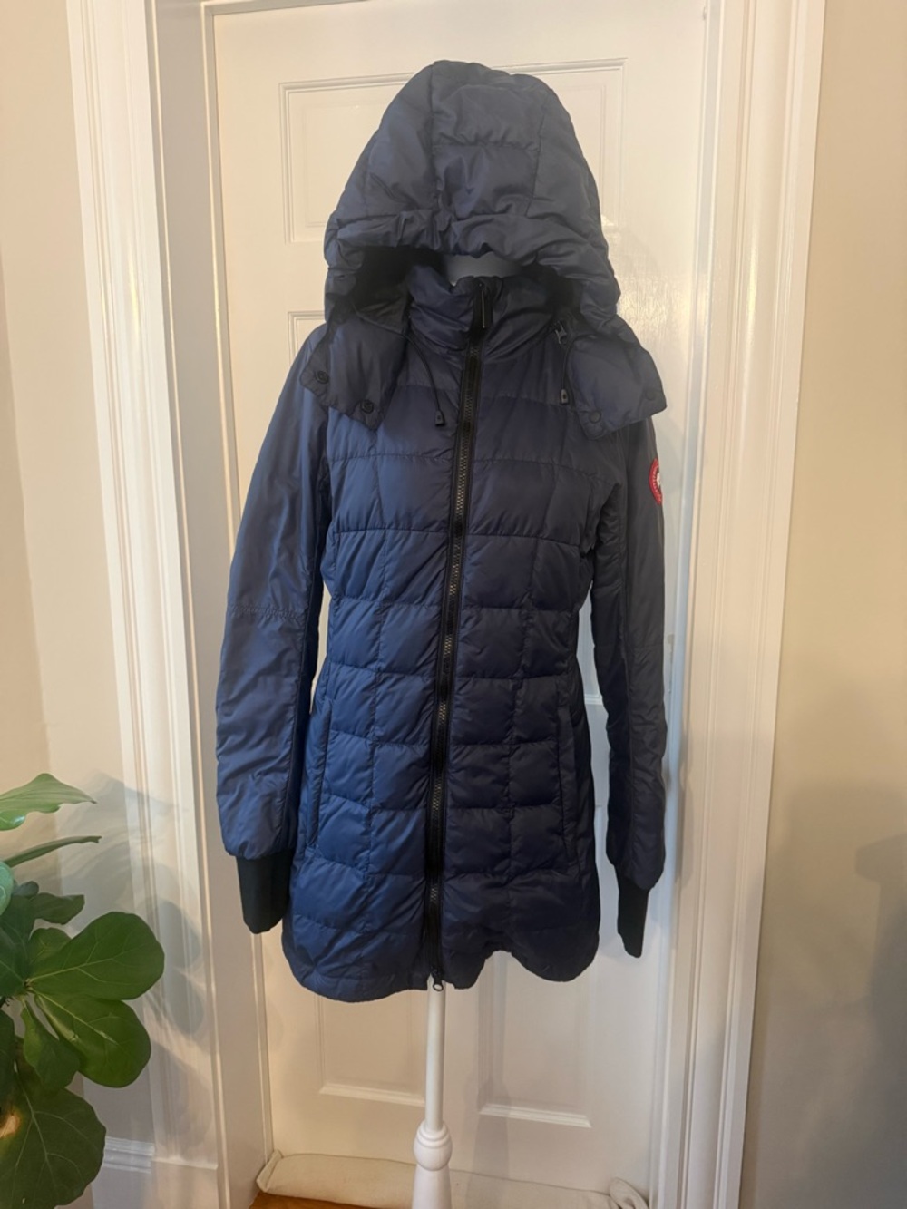 Canada Goose Navy Ellison Hooded Packable Puffer Jacket - Picture 5 of 13